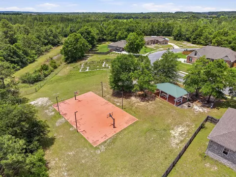 View/Area - 3094 Zach Ave, Crestview, FL 32536 photo 3 of 7