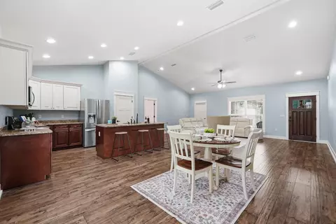 Entry Way - 3094 Zach Ave, Crestview, FL 32536 photo 3 of 3