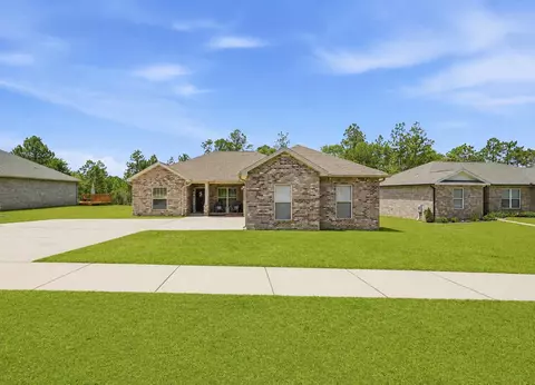 3094 Zach Ave, Crestview, FL 32536