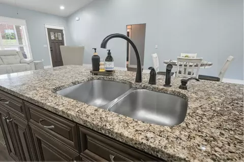 Kitchen - 3094 Zach Ave, Crestview, FL 32536 photo 3 of 4