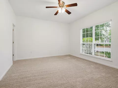 Living - 237 Nelly St, Freeport, FL 32439 photo 7 of 8