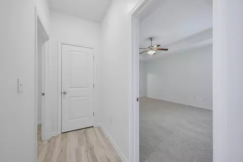 Entry Way - 237 Nelly St, Freeport, FL 32439 photo 4 of 5