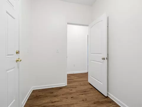 Entry Way - 237 Nelly St, Freeport, FL 32439 photo 4 of 4