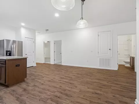 Living - 237 Nelly St, Freeport, FL 32439 photo 6 of 8