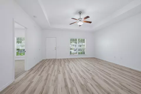 Living - 237 Nelly St, Freeport, FL 32439 photo 3 of 6