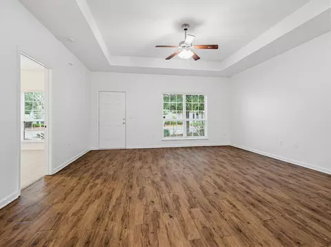 Living - 237 Nelly St, Freeport, FL 32439 photo 3 of 8