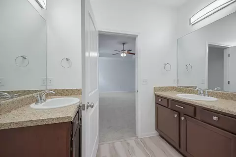 Bath - 237 Nelly St, Freeport, FL 32439 photo 3 of 3