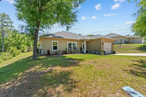 166 Hibiscus Ave, Defuniak Springs, FL 32433