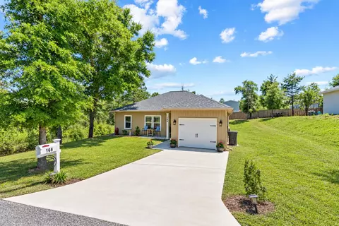 166 Hibiscus Ave, Defuniak Springs, FL 32433