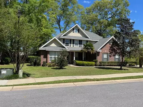 2913 Murray Ln, Crestview, FL 32539