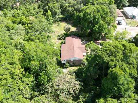 View/Area - 298 Averitt Pl, Crestview, FL 32539 photo 10 of 14