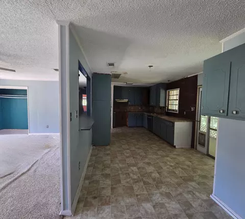 Entry Way - 298 Averitt Pl, Crestview, FL 32539 photo 1 of 4