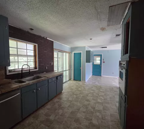 Entry Way - 298 Averitt Pl, Crestview, FL 32539 photo 2 of 4