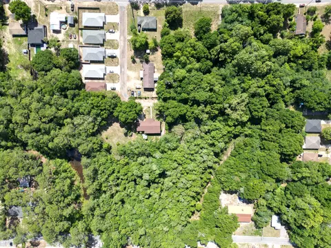 View/Area - 298 Averitt Pl, Crestview, FL 32539 photo 4 of 14