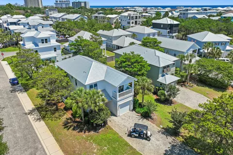 143 Penelope St, Miramar Beach, FL 32550