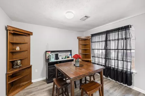 Dining - 171 Swaying Pine Ct, Crestview, FL 32539 photo 1 of 5