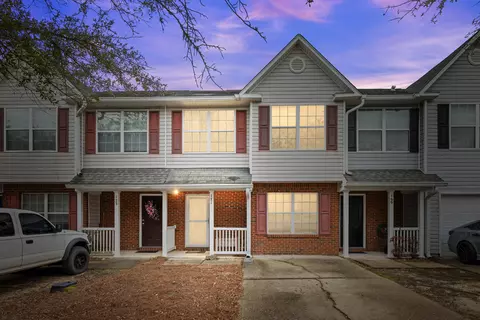 Exterior - 171 Swaying Pine Ct, Crestview, FL 32539 photo 2 of 11