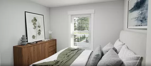 Bedroom - 98 Sagebrush Dr, Freeport, FL 32439 photo 5 of 10