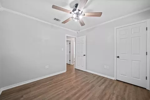 Bedroom - 3010 Windsor Cir, Crestview, FL 32539 photo 9 of 9