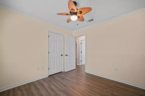 Bedroom - 3010 Windsor Cir, Crestview, FL 32539 photo 2 of 9