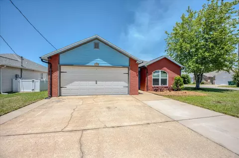 1765 Old Ranch Rd, Fort Walton Beach, FL 32547