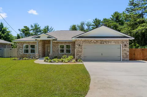 420 Spruce St, Mary Esther, FL 32569