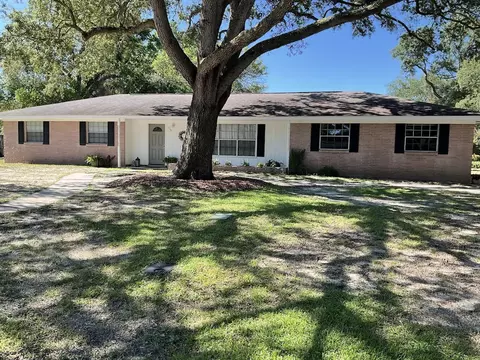 119 Jamestown Ave, Fort Walton Beach, FL 32547