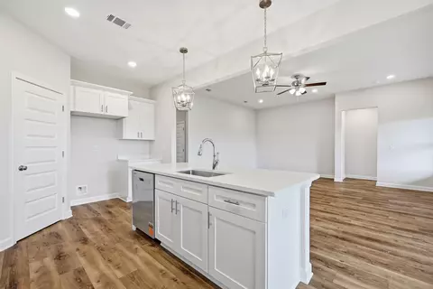 Entry Way - 6111 Mildreds Way, Crestview, FL 32539 photo 3 of 4