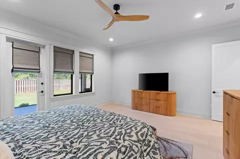 Bedroom - 150 W Perseverance Pt, Freeport, FL 32439 photo 4 of 12