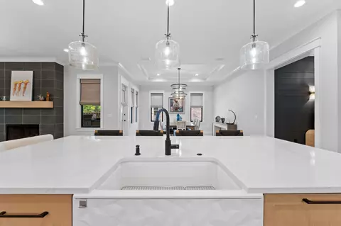 Kitchen - 150 W Perseverance Pt, Freeport, FL 32439 photo 6 of 8