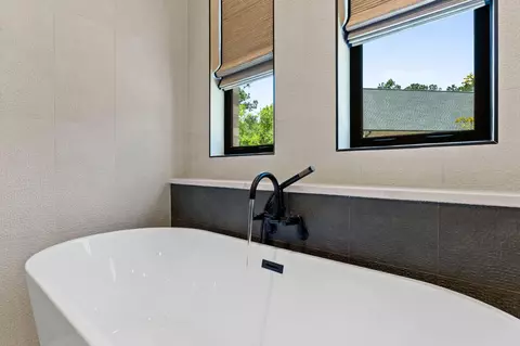 Bath - 150 W Perseverance Pt, Freeport, FL 32439 photo 4 of 16