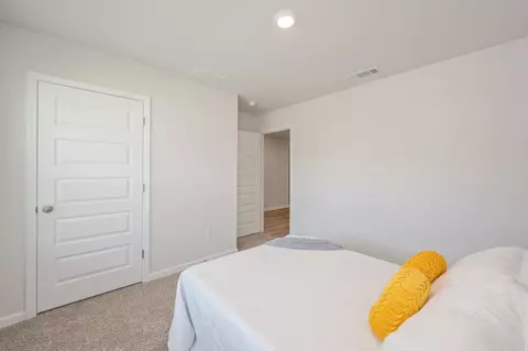 Bedroom - 5463 Jenee Ct, Crestview, FL 32539 photo 2 of 8