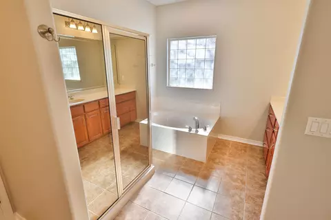 Bath - 105 Par Ct, Crestview, FL 32536 photo 1 of 15