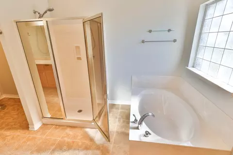 Bath - 105 Par Ct, Crestview, FL 32536 photo 8 of 15