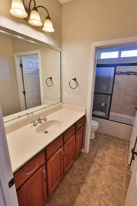 Bath - 105 Par Ct, Crestview, FL 32536 photo 13 of 15