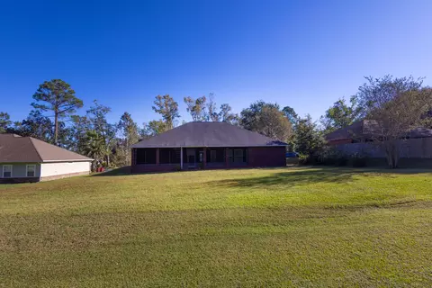 Exterior - 105 Par Ct, Crestview, FL 32536 photo 11 of 15