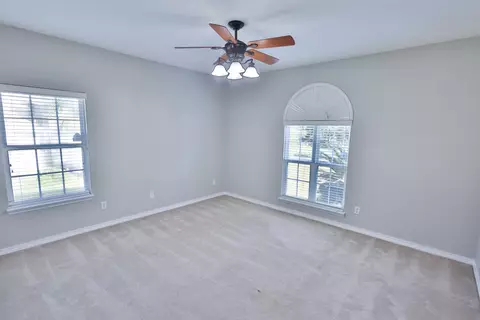 Bedroom - 105 Par Ct, Crestview, FL 32536 photo 6 of 10