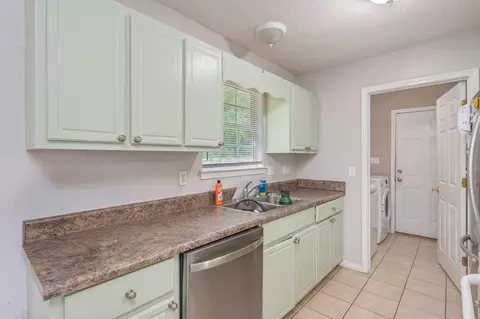 Other - 328 Lakeview Dr, Crestview, FL 32536 photo 8 of 9