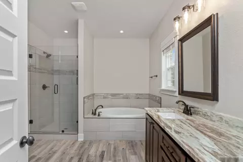 Bath - 1507 Kais St, Baker, FL 32531 photo 2 of 3