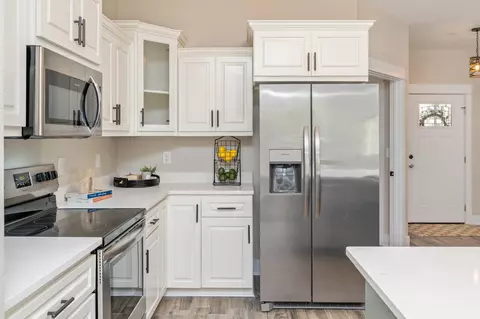 Kitchen - 1511 Kais St, Baker, FL 32531 photo 2 of 5