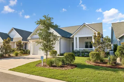 Exterior - 203 E Firethorn Cir, Watersound, FL 32461 photo 2 of 11