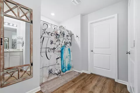 Entry Way - 3503 Sugar Maple Ln, Crestview, FL 32539 photo 9 of 10