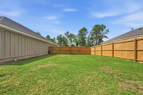 Exterior - 3503 Sugar Maple Ln, Crestview, FL 32539 photo 9 of 13