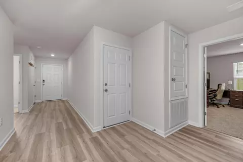 Entry Way - 338 Flounder St, Crestview, FL 32539 photo 1 of 2