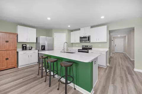 Kitchen - 338 Flounder St, Crestview, FL 32539 photo 2 of 6