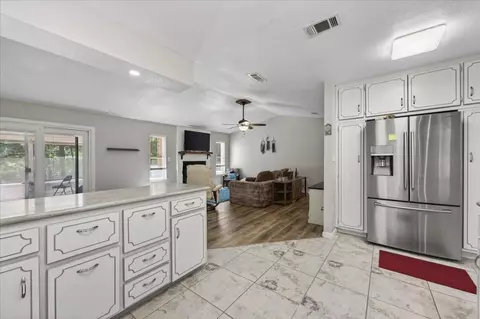 Kitchen - 210 Shell Dr, Crestview, FL 32536 photo 5 of 6