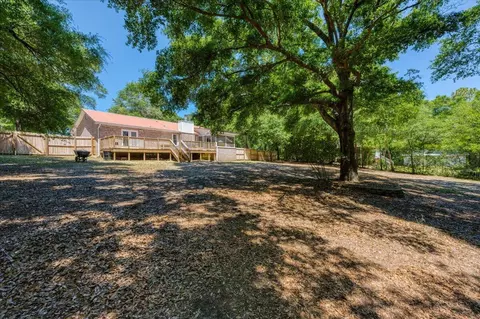 Exterior - 210 Shell Dr, Crestview, FL 32536 photo 13 of 20