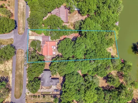 View/Area - 210 Shell Dr, Crestview, FL 32536 photo 1 of 10