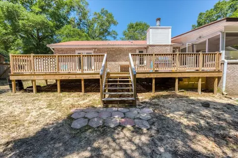 Exterior - 210 Shell Dr, Crestview, FL 32536 photo 15 of 20