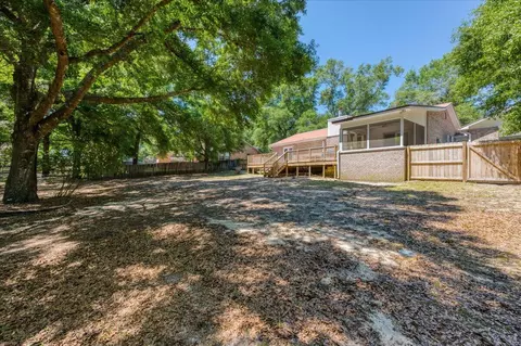 Exterior - 210 Shell Dr, Crestview, FL 32536 photo 9 of 20